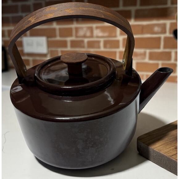 Vintage Copco Brown Enamel Tea Kettle #117 Spain MCM Wood Handle 2 Qt